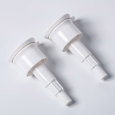 Pompe distributrice de lotion en plastique 28/410 pour couronne unique 4cc, utilisée pour les flacons de lotion