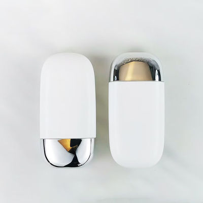 Flacon de crème solaire en plastique PP en gros avec bouchon argenté à double coque, en formats 30g et 50g