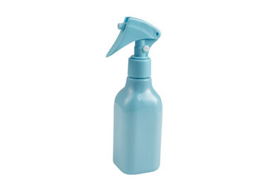 Bouteille bleue de main de pulvérisateur en plastique de déclencheur pour l'emballage cosmétique