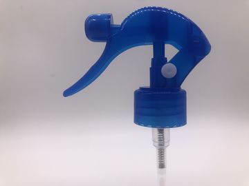 Le pulvérisateur en plastique de pompe de couleur bleue a adapté la longueur aux besoins du client 28/410 de tube pour le jardinage