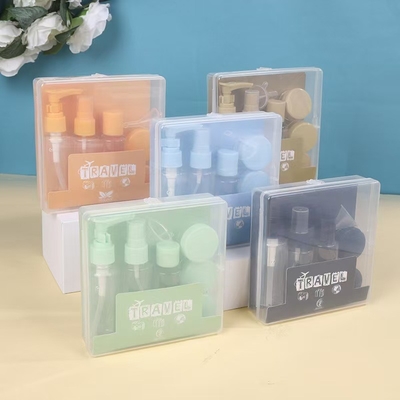 Voguish Design 7 pièces de plastique 50 ml ensemble de bouteilles utilisées pour les soins personnels