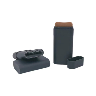 Contenant en plastique de 20 ml de déodorant / rouge à lèvres avec pinceau pratique pour l' application de déodorant