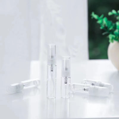 2ML 3ML 5ML et 10ML Récipient d'échantillon vide en verre pour pulvérisation de parfum avec pulvérisateur en plastique