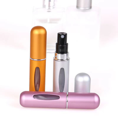 Un stylo de parfum en aluminium de luxe 5 ml 8 ml et 12 ml contenant du liquide vide