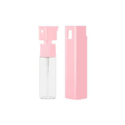 Un stylo de parfums en PP de forme carrée et colorée pour une pulvérisation de parfums sans effort et précise