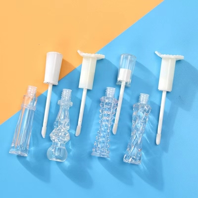Des couleurs vives personnalisées 2.4 ml tube de lèvre vide pour les cosmétiques