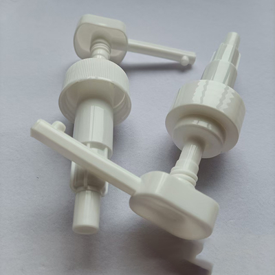 Pompes de lotion pour la tête carrée de 32 mm 4cc pour soins personnels en plastique PP