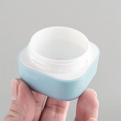 Bouteille de crème en plastique carrée sur mesure 20g 30g 50g 100g