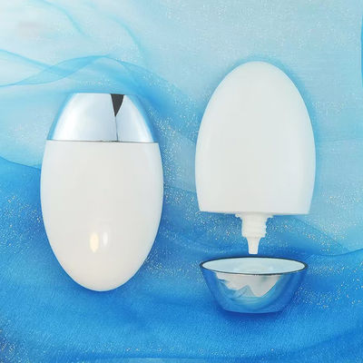 Bouteille de crème solaire en forme ovale de 50 g personnalisée avec capuchon UV argent pour emballage cosmétique en PP de 50 ml