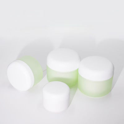 Tous les pots à crème en plastique PP mat avec 100% de matériau PP frais et une conception à double couche pour l'emballage cosmétique