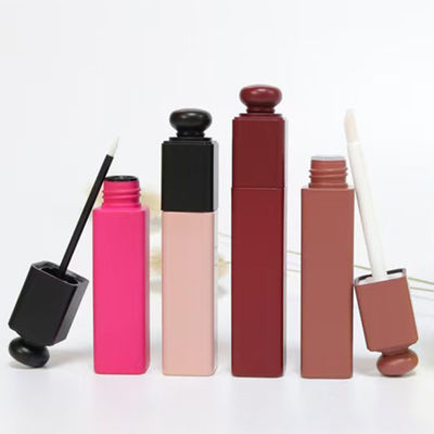 Options de différentes tailles : tube de mascara cosmétique sélectionné de 5 ml, 15 ml, 22 ml avec brosse, prise en charge de la personnalisation