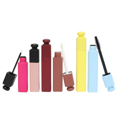 Options de différentes tailles : tube de mascara cosmétique sélectionné de 5 ml, 15 ml, 22 ml avec brosse, prise en charge de la personnalisation