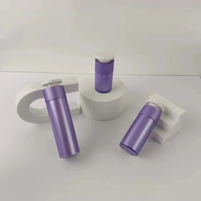 Flacon pompe sans air en acrylique en forme de cœur avec impression sérigraphique personnalisée et conception étanche pour lotion cosmétique