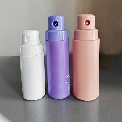 Flacons pulvérisateurs de poudre en plastique en gros 60ML 100ML 150ML pour poudre de toilette et pour bébé avec couleurs personnalisées