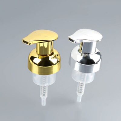 Dispensateur de pompe à mousse électroplatée à corps complet de 40 mm et 42 mm avec une production de mousse élevée pour les nettoyants faciaux haut de gamme