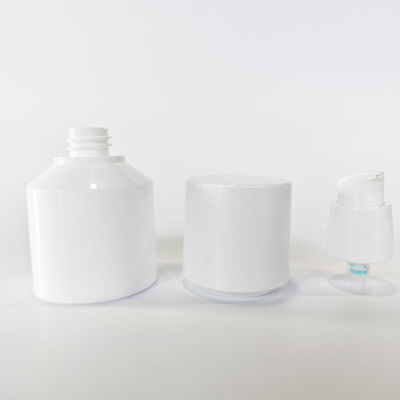 Le nouveau design du flacon pompe sans air de 30 ml à 100 ml empêche l'exposition à l'air maximise l'utilisation du produit Hygiénique sans contamination des doigts pour les soins de la peau
