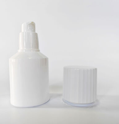 Bouteille sans air en plastique durable multi-capacité avec conception sous vide pour produits cosmétiques et de soins de la peau