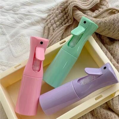 Vente à chaud 100 ml 150 ml 200 ml 500 ml et 700 ml bouteille en plastique à pulvérisation continue avec pulvérisateur à brume fine