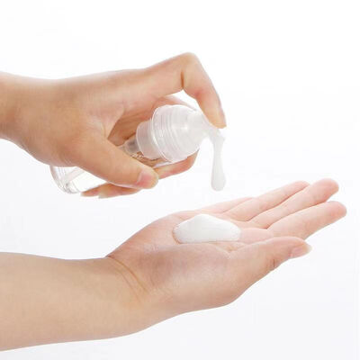 Bouteille de pompe à mousse rechargeable avec plusieurs options de capacité en PET transparent pour emballage personnalisable pour les soins de la peau